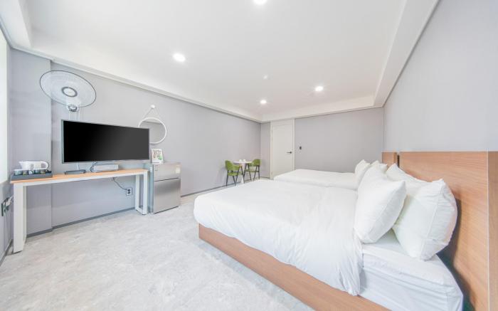 Mangsang Dluwa Hotel