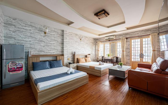 Hoàng Long Hotel By Cozrum