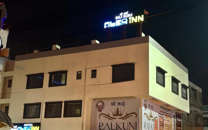Hotel Pravasa Stays , Shirdi 