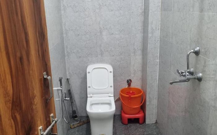 HIGH SKY HOTEL SHEELA BYE PASS ROHTAK 9812120705