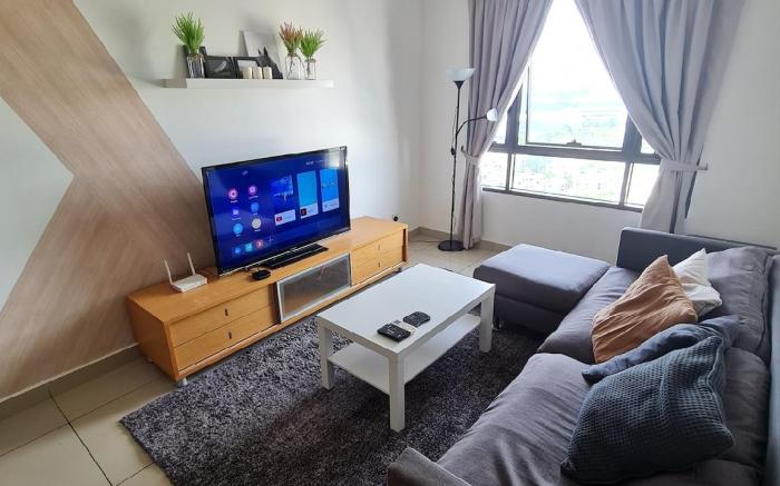 Lovely 3 Bedroom Apartment @ Cyberjaya NETFLIX