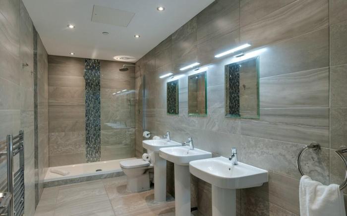 Temple Court Cavern Quarter 1-BR Modern Apartment