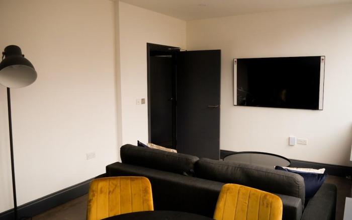 New Oxford House 2 Bedroom City Centre Apartment