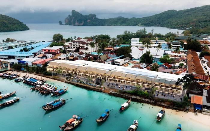 Phi Phi at Pier 
