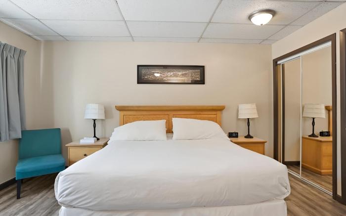 Boulder Twin Lakes Inn