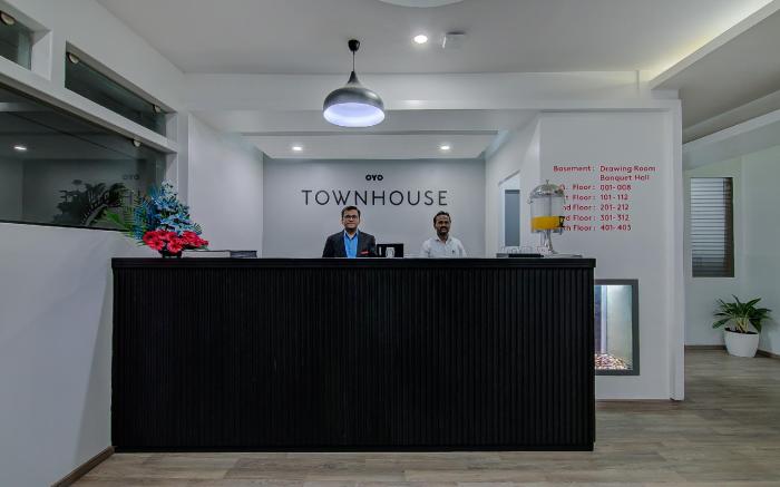 Super Hotel O Kedarpuram Near Doon University