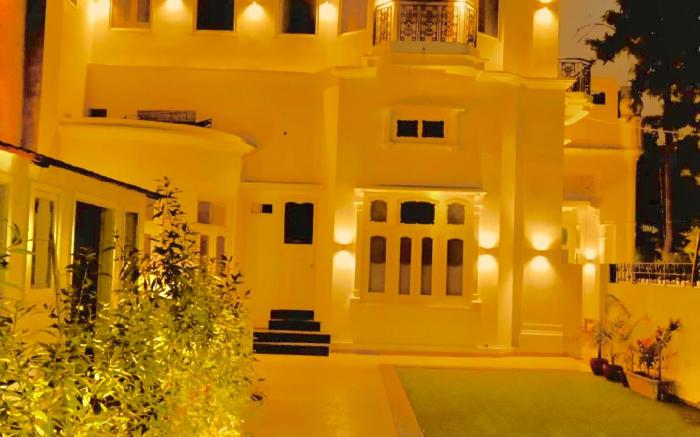 Grand Villa