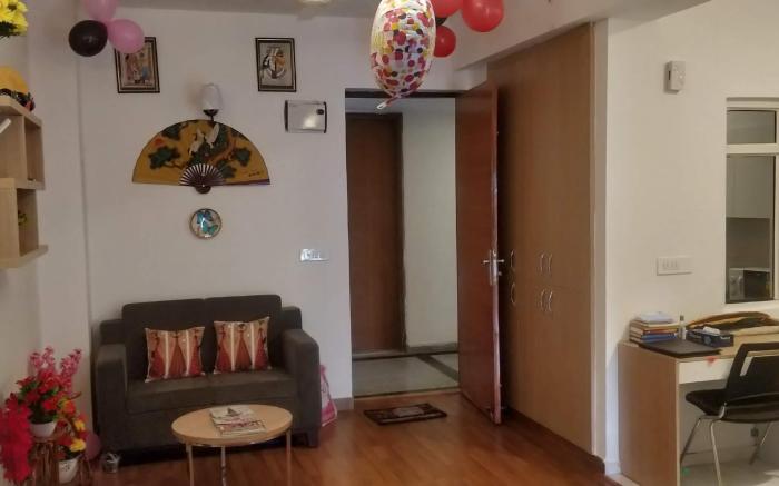 Independent European  furnish studio apartment