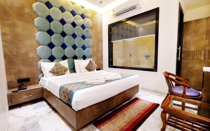 Taj Ronal Luxury Hotels