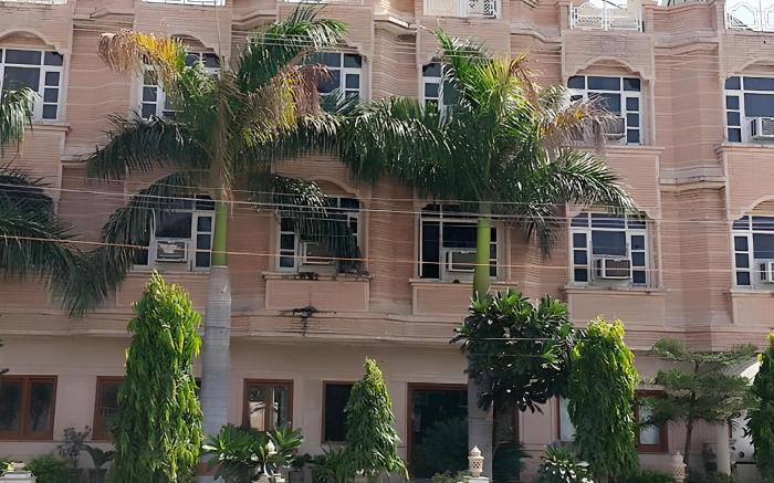 HOTEL GARDEN VIEW NATHDWARA PURE VEG