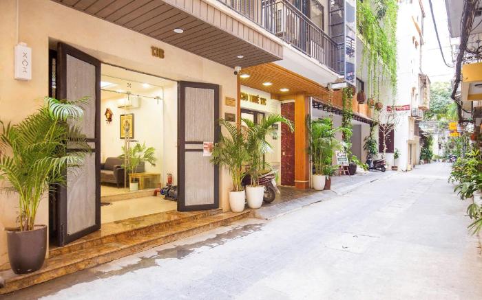 The Setai Apartment Linh Lang by XOI Residences