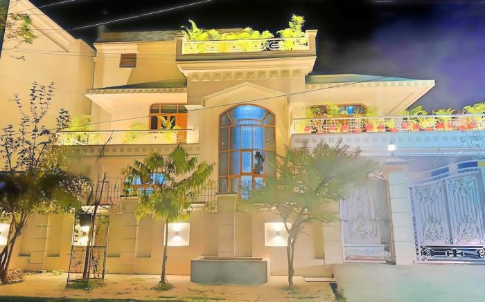 Riya Villa: Luxury Stay Varanasi