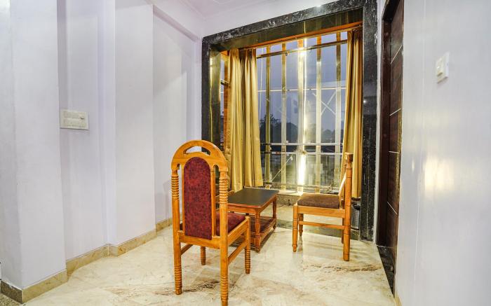 FabHotel Raghav Raj Inn - Bharat Kala Bhavan