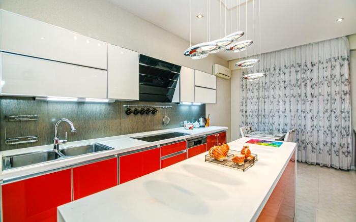 Luxury two-bedroom apartment in central Baku