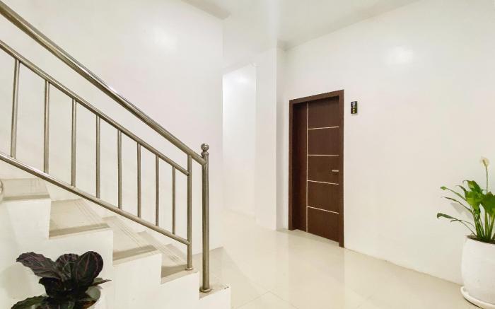 Urbanview Hotel Pelita Inn Medan