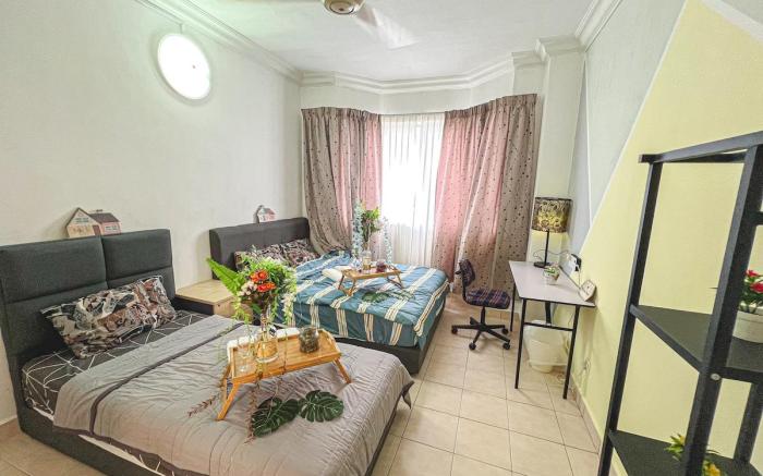 Puchong, 1-12pax, Projector, Free WiFi, 3BR