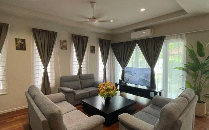 30 PAX | Leisure Homestay with Swimming Pool