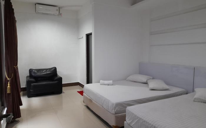 10 FF Guest House Syariah  