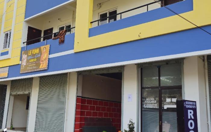 Pondy Pleasant Stay