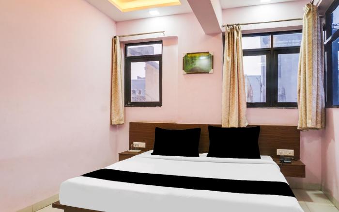 Super Collection O Chandan Nagar Kharadi formerly Kharadi INN