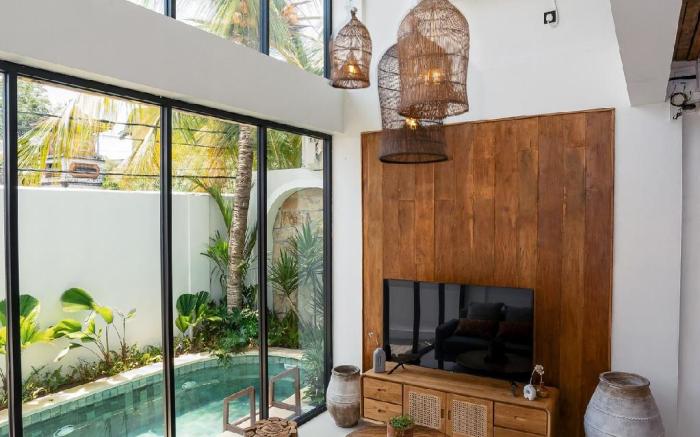 Villa Casa Goya, Lofty Pool Villa Near The Beach