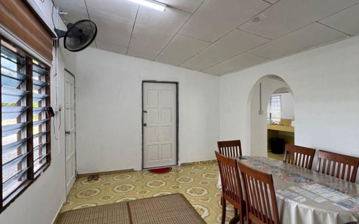 D` Simpang Homestay