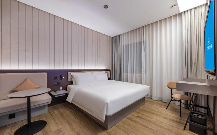 Hanting Hotel Shanghai Qilianshan South Road Metro Station