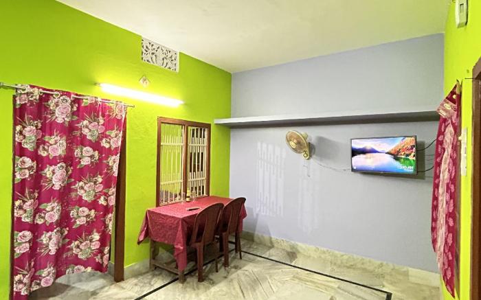 A/c 1 BHK Room