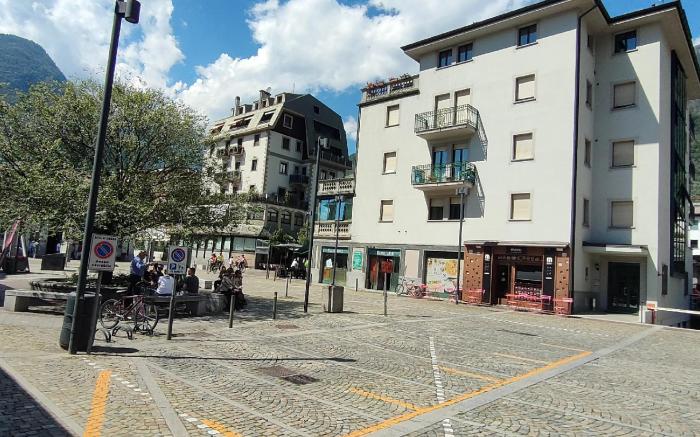 Bernina Station Center Apartment - Tirano