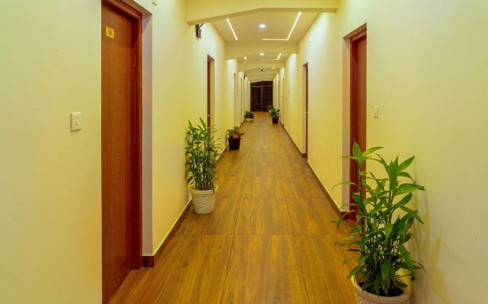 FLY VIEW Airport Residency