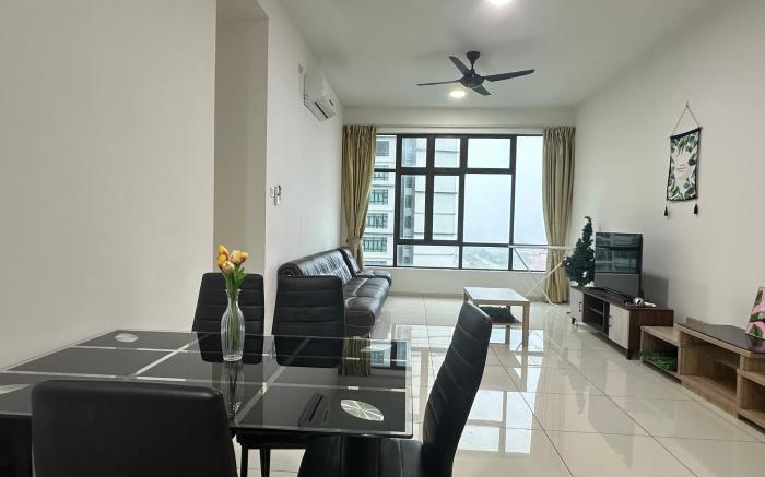 D'Summit Residences 3 bedroom|Wifi Netflix Youtube
