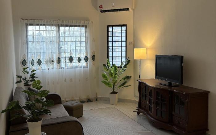 Cukni Homestay - OakLeafPark Condominium 