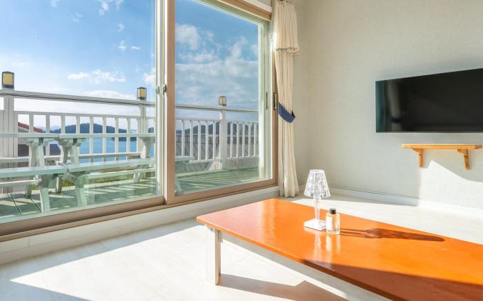 Yeosu Grace Family Pension