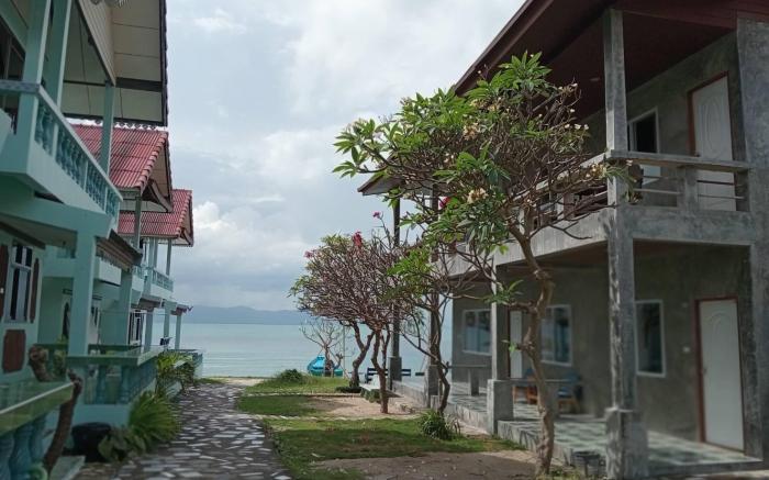 Charung by The Sea