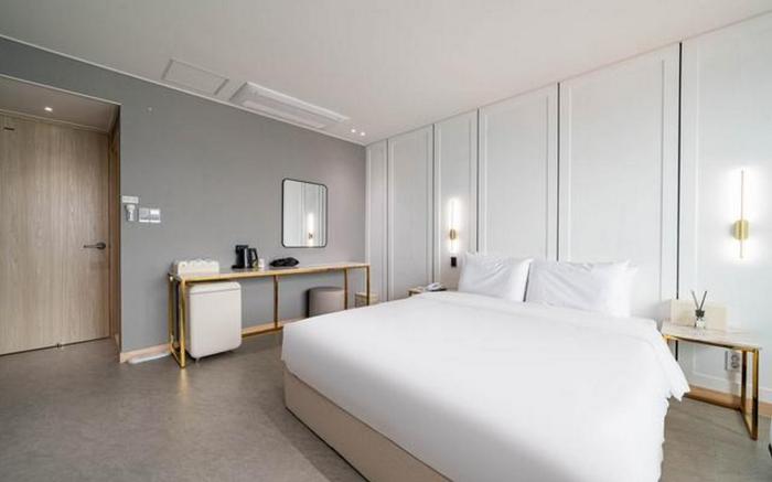 Busan Myeongji Hotel Jade