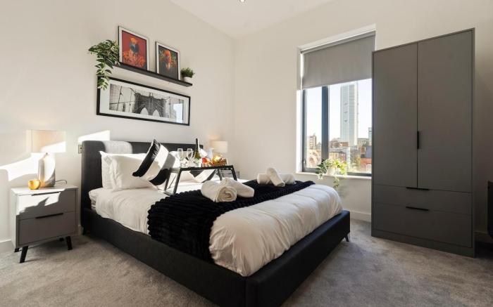 Luxury Apartment in JQ | Sleeps 6