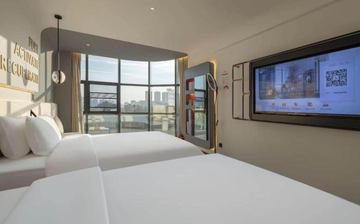 Binyue Hotel Nanchang Honggutan Wanda Leigongao Industrial Park flagship