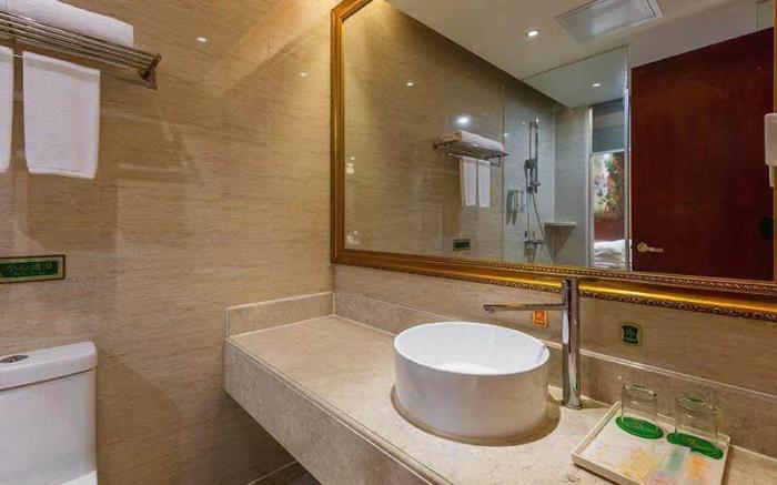 Vienna International Hotel New central store in Honggutan University Town Nanchang