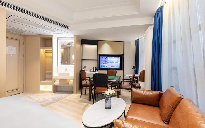 Vienna Hotel Jiujiang Binjiang East Road Pipa Pavilion