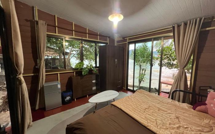 Smiley Bungalows Guest House