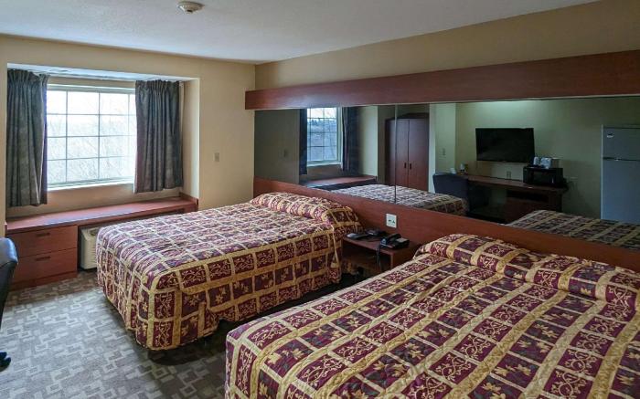 St Clair Inn and Suites