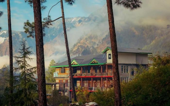 Chalo Chhalal Hotel & Cafe