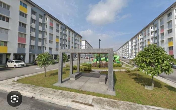 Sentosa Apartment, Setia Alam.
