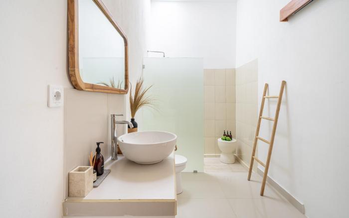 Lasterra- 2BRVilla with Private Pool, Netflix!