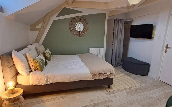 Charming Studio in Historic Residence with Breathtaking Views