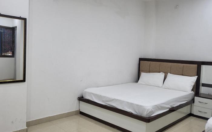 Saraswati Grand