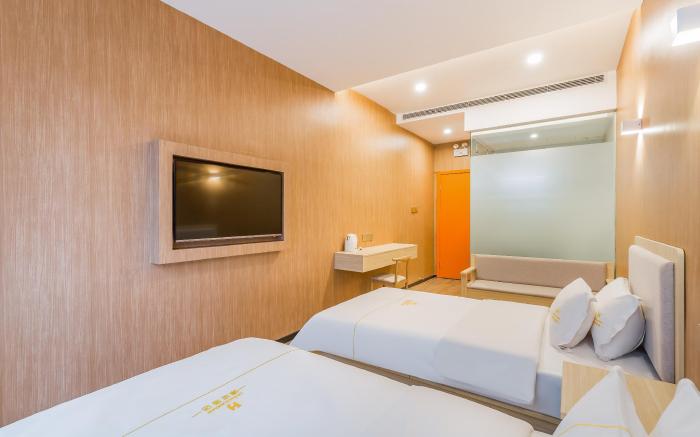 Dequan Hotel (Beijing Railway Station Guangqumen Outer Subway Station Branch)