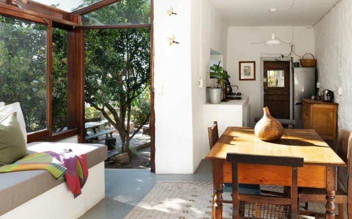 Spacious Garden View Apartment 3 - Oupa Jannie