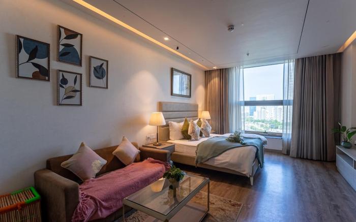 Luxe Couples Loft by IOI Selects