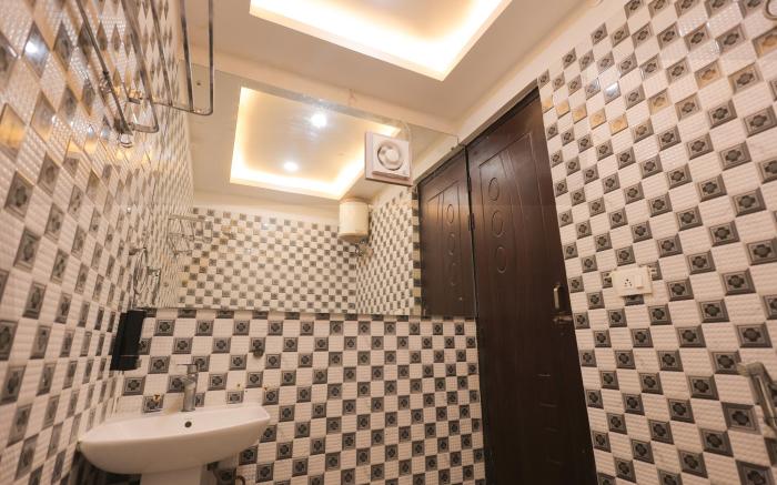 Hotel Mango Tree, Vrindavan